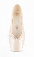 Load image into Gallery viewer, Fantasia RC-31 Pointe Shoes