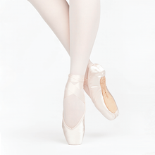 Load image into Gallery viewer, Encore U-Cut Pointe Shoes