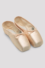 Load image into Gallery viewer, Serenade Pointe Shoes
