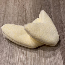 Load image into Gallery viewer, Lambs Curls Toe Pads