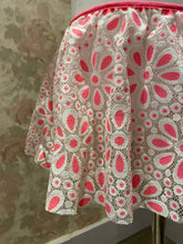 Load image into Gallery viewer, Girls Pink/White Daisy Pull on Skirt
