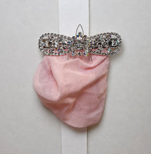 Load image into Gallery viewer, Barrette Clip With Snood
