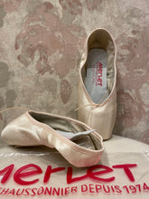 Load image into Gallery viewer, Lisa Pointe Shoes
