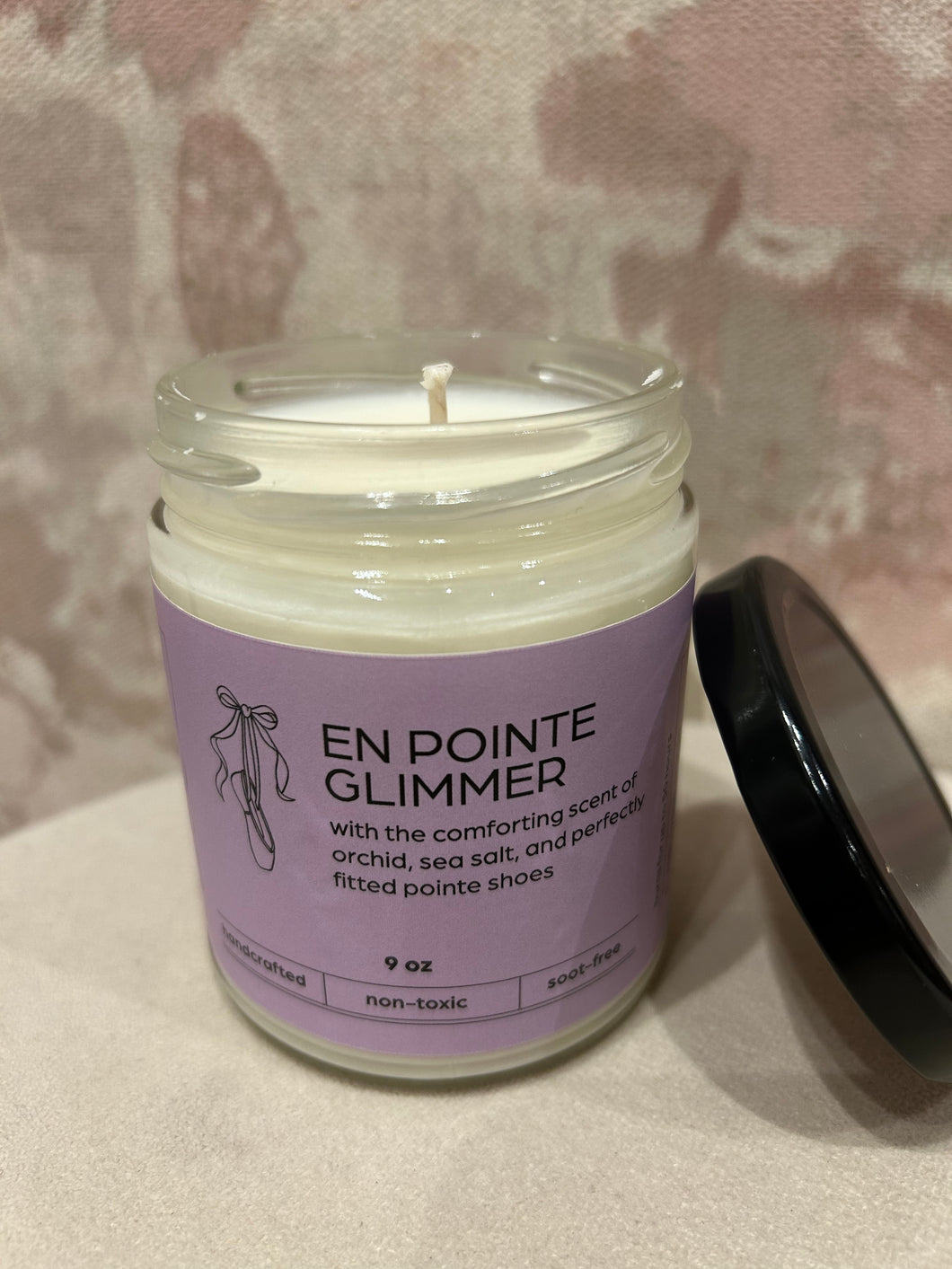 En Pointe Glimmer Candle