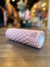 Load image into Gallery viewer, Dancer's Roller Light Pink
