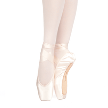 Load image into Gallery viewer, Muse U - Cut Pointe Shoes
