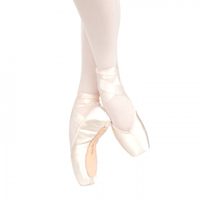 Load image into Gallery viewer, Brava U -Cut Pointe Shoes
