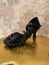 Load image into Gallery viewer, Ladies Sol Black Ballroom Shoes
