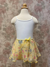 Load image into Gallery viewer, Girls Floral Yellow Mock Pull On Skirt
